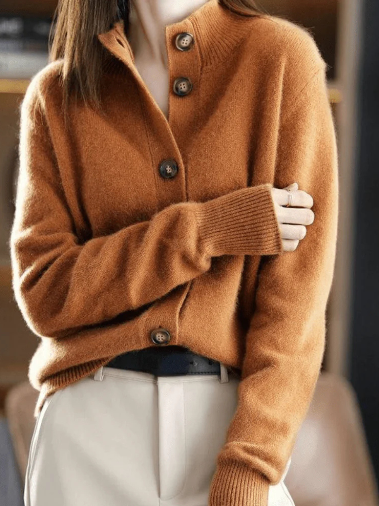 Saveria | Cardigan con bottoni